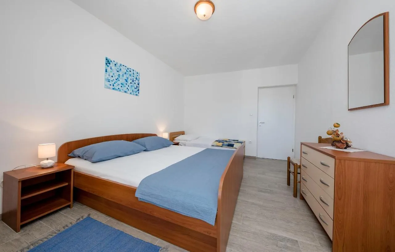 Apartments Korina 2866 Croatia