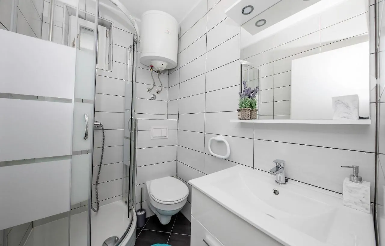 Apartments Korina 2866 Kampor
