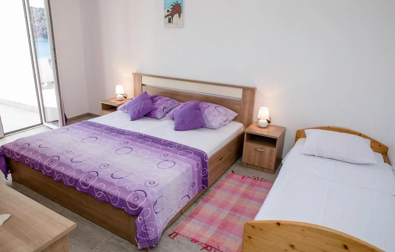 Apartments Korina 2866  Kampor