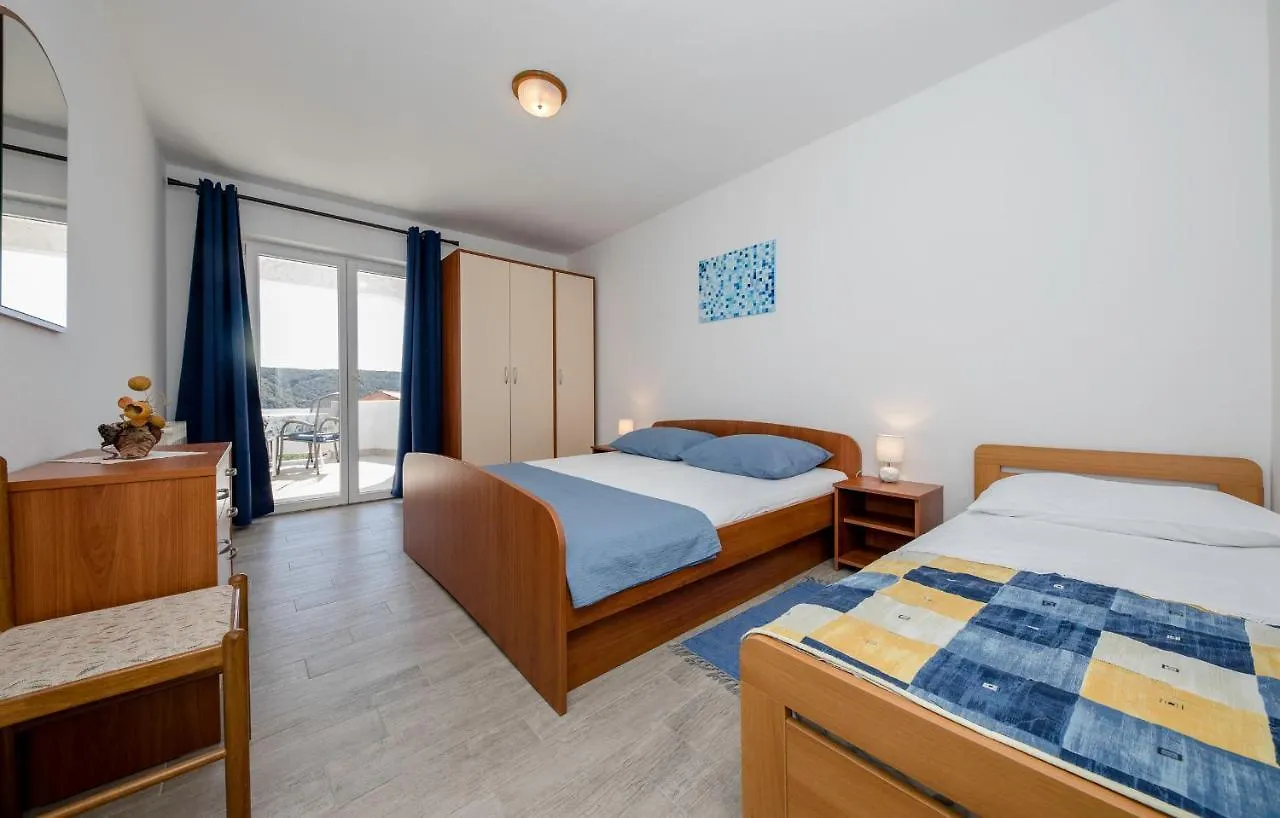 Apartments Korina 2866 Kampor